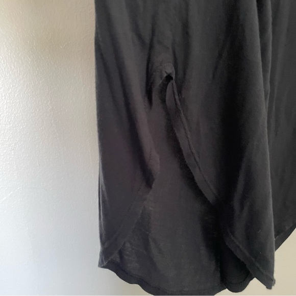 Truly Madly Deeply | Black Deep V-Neck Tee | Size Medium - Picture 8 of 10